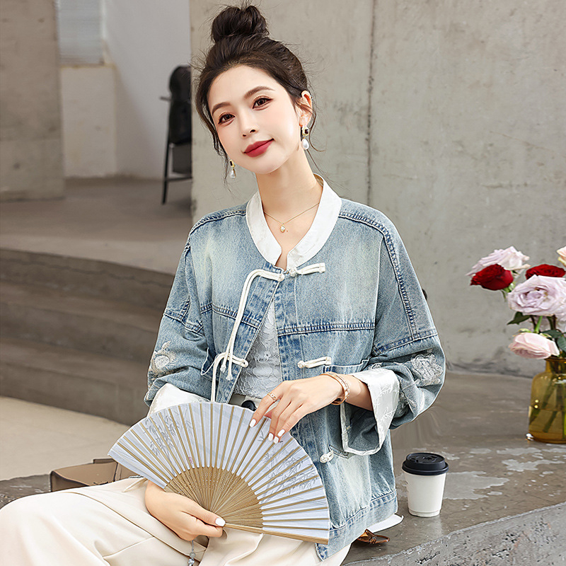 Farmerdzseki Női Új Kínai Világos Nemzeti Stílus 2024 Tavaszi & Őszi Új Női Ruházat Európai Stílus Hímzett Illesztés