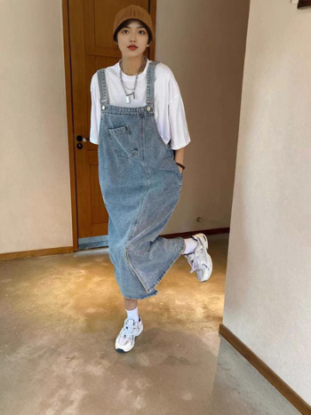 2025-ös farmerpántos szoknya női dizájn Sense Niche elegáns pántos szoknya tavaszi és nyári bő ruha