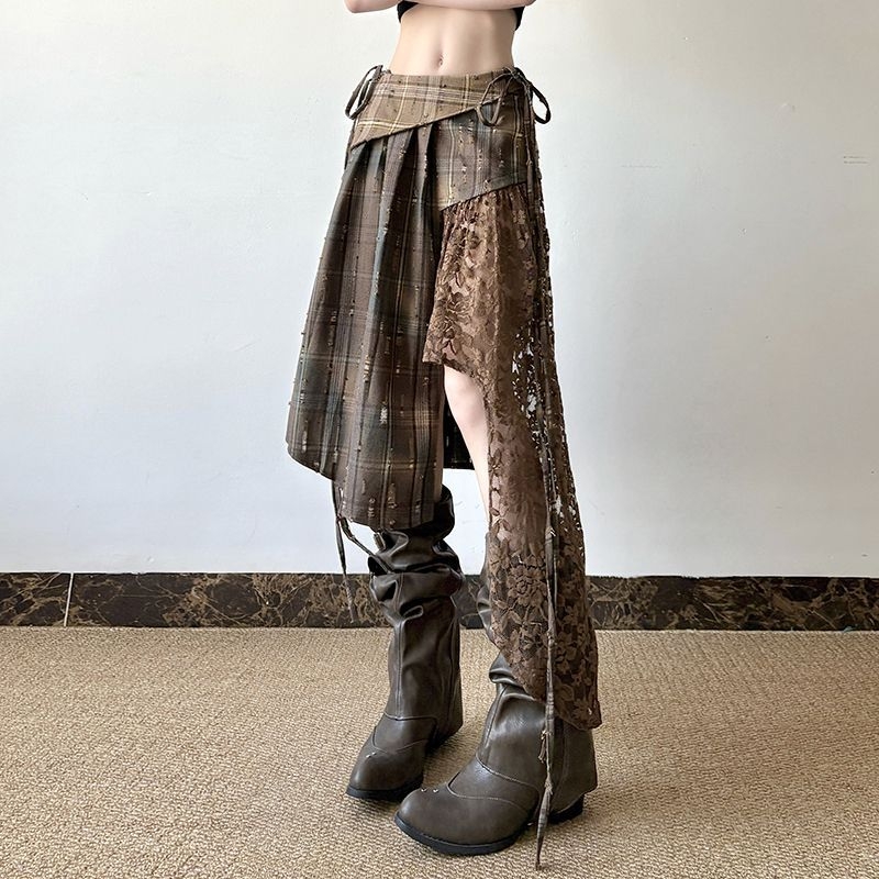 2025-ös Wasteland Wandering stílusú, könnyed ázsiai niche dizájnú, szabálytalan kockás, csipke illesztésű szoknya, karcsúsító, középhosszú szoknya