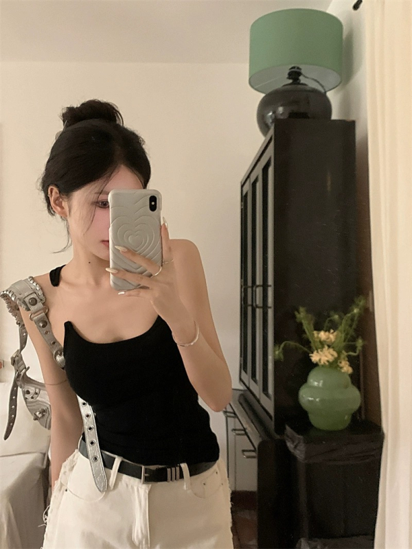 Határokon átnyúló női ruházat mellvédővel, nyári új TikTok népszerű láthatatlan trikó, dögös lány rövid felső