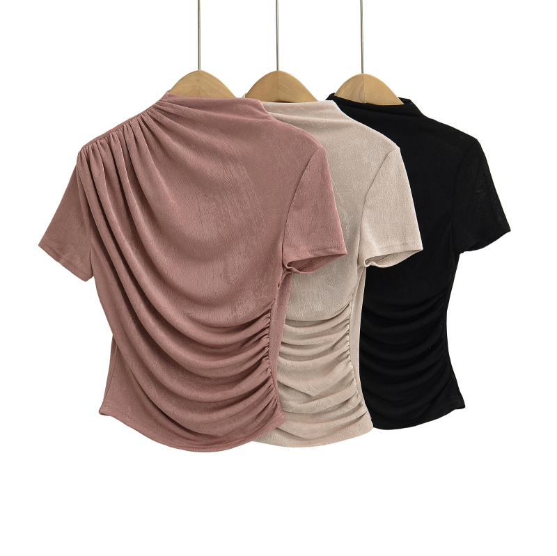 Dizainerio klostuotos apykaklės trumpomis rankovėmis moteriški marškinėliai, 2025 m. nauji amerikietiško stiliaus, ploni, elastingi, ploni, apatiniai marškinėliai.