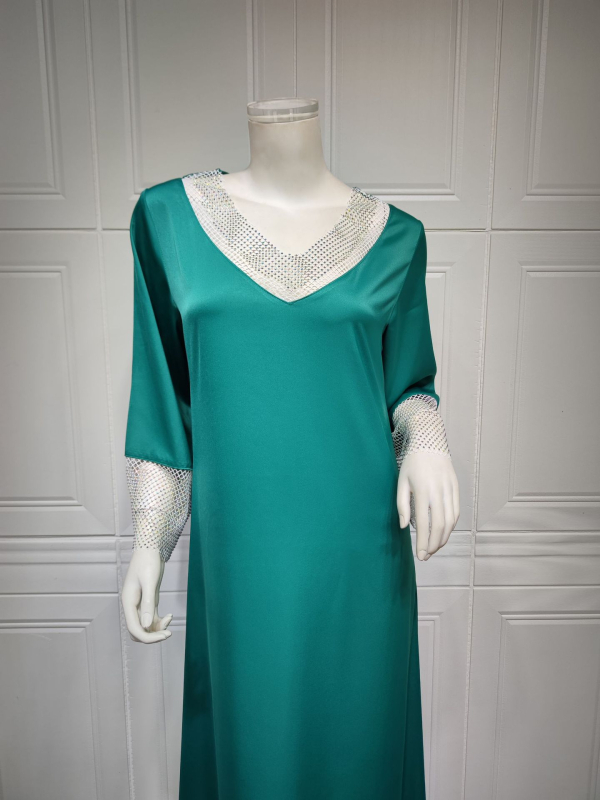 AB036 Amazon határokon átnyúló e-kereskedelmi egyszínű szatén rugalmas hálós gyémánt hosszú ruha könnyű luxus női ruházat