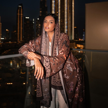 Mq223 Ρόμπα με τυπωμένο ζακετάκι και μαντήλι σετ δύο τεμαχίων Amazon, Μέση Ανατολή, Ντουμπάι, Abaya, μπουφάν