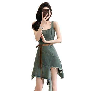 Amerikai stílusú, szabálytalan pántos farmerruha, női 2025-ös nyári ruha, új derékkal, karcsúsító női rövid szoknya