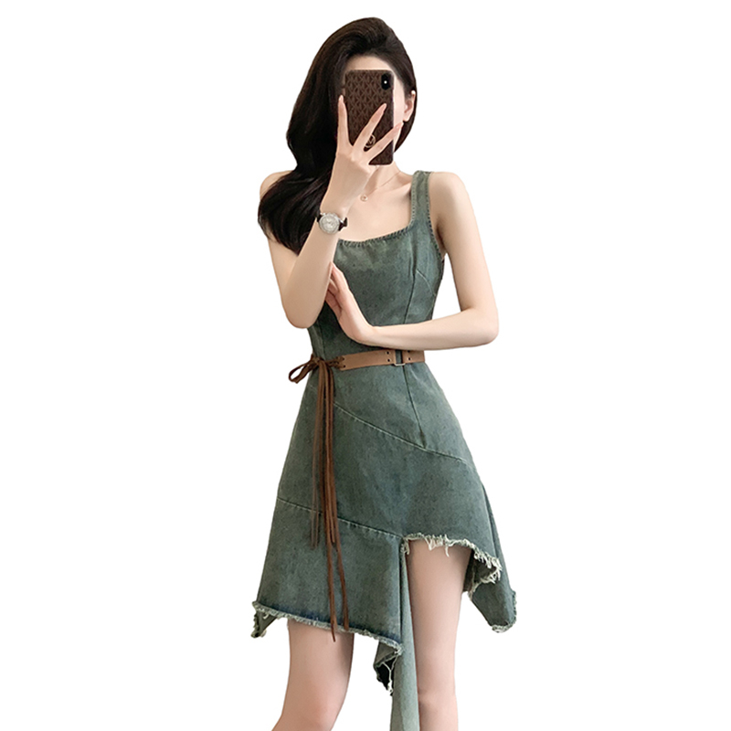 Amerikai stílusú, szabálytalan pántos farmerruha, női 2025-ös nyári ruha, új derékkal, karcsúsító női rövid szoknya