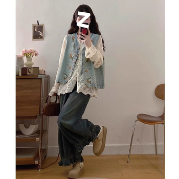 2025. aasta kevadine uus Korea stiilis retrošikk laia säärega teksapüks, mitmekülgne pitsist särk, elegantne vestiga ülikond naistele