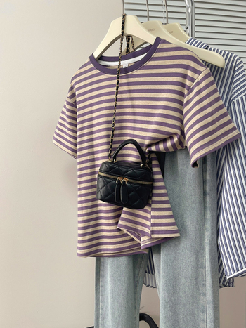 2024 Új Érkezés Alkalmi Minden Mérkőzés Karcsúsító Réspiaci Koreai Stílusú Csíkos Női Póló, Rövid Ujjú, Széles, Laza Vállú, Divatos