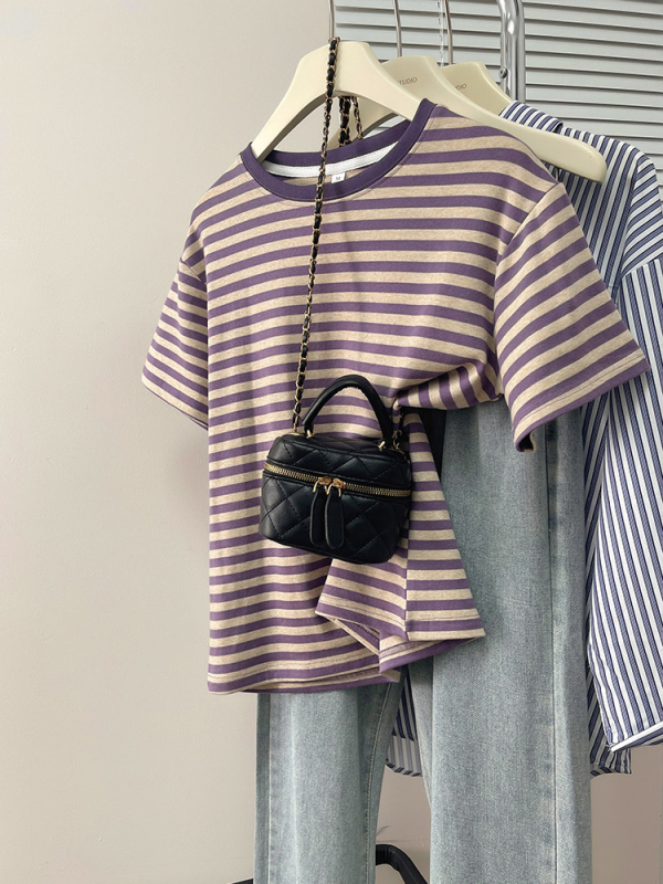 2024 Új Érkezés Alkalmi Minden Mérkőzés Karcsúsító Réspiaci Koreai Stílusú Csíkos Női Póló, Rövid Ujjú, Széles, Laza Vállú, Divatos