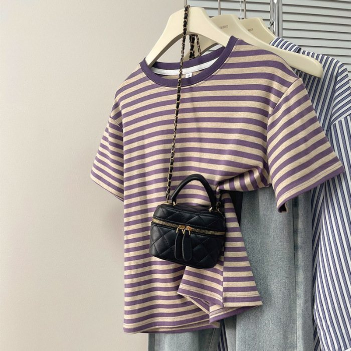 2024 Új Érkezés Alkalmi Minden Mérkőzés Karcsúsító Réspiaci Koreai Stílusú Csíkos Női Póló, Rövid Ujjú, Széles, Laza Vállú, Divatos