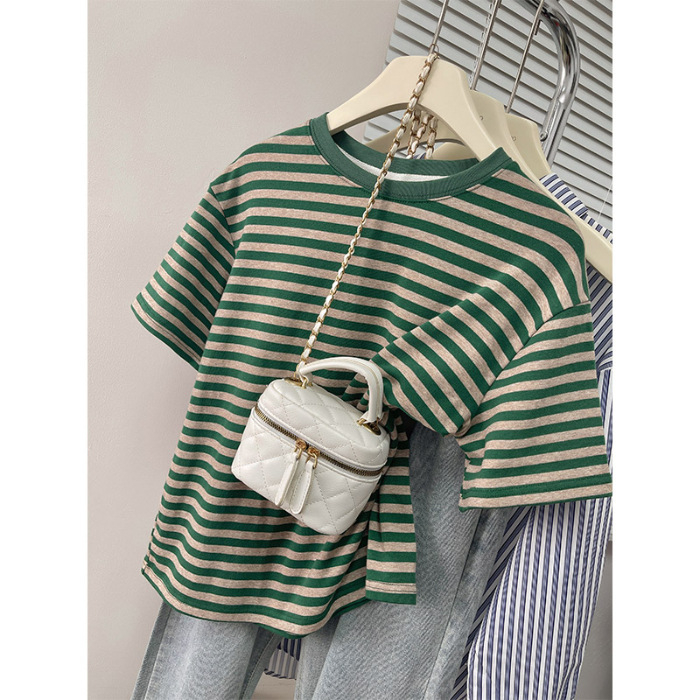 2024 Új Érkezés Alkalmi Minden Mérkőzés Karcsúsító Réspiaci Koreai Stílusú Csíkos Női Póló, Rövid Ujjú, Széles, Laza Vállú, Divatos