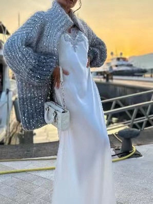 2023 őszi és téli európai és amerikai Amazon határokon átnyúló külkereskedelmi új, csúcskategóriás, temperamentumos, kis illatú, kockás, flitteres, V-nyakú pulóver