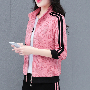 Rövid galléros női kabát 2025 tavaszra és őszre, új divat, sokoldalú, középkorú anyadzseki, öregedésgátló, lezser felsőrész