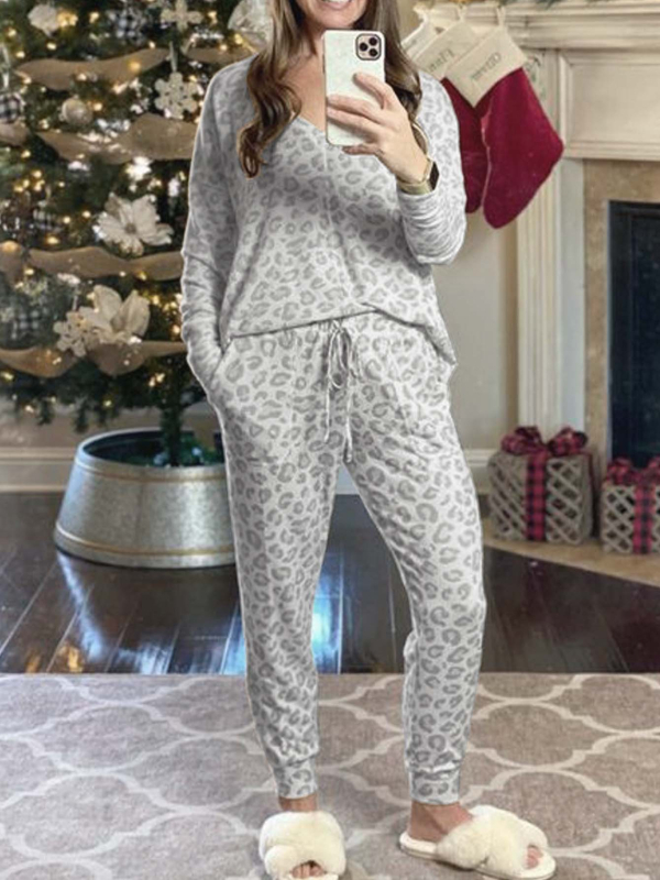 Amazon európai és amerikai külkereskedelmi új őszi és téli V-nyakú, mintás, hosszú ujjú felsőnadrág, otthoni viselet, leopárdmintás öltöny