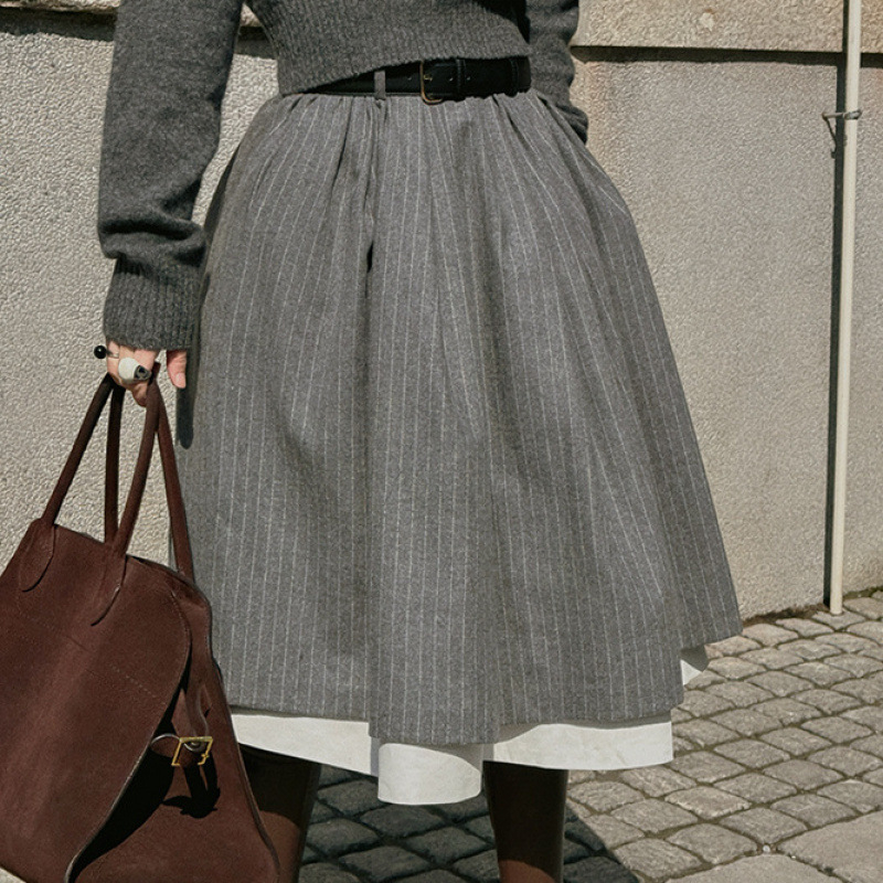 plus size Vintage művészi szürke csíkos dupla rétegű varrásos szoknya 2024 téli új szürke szoknya