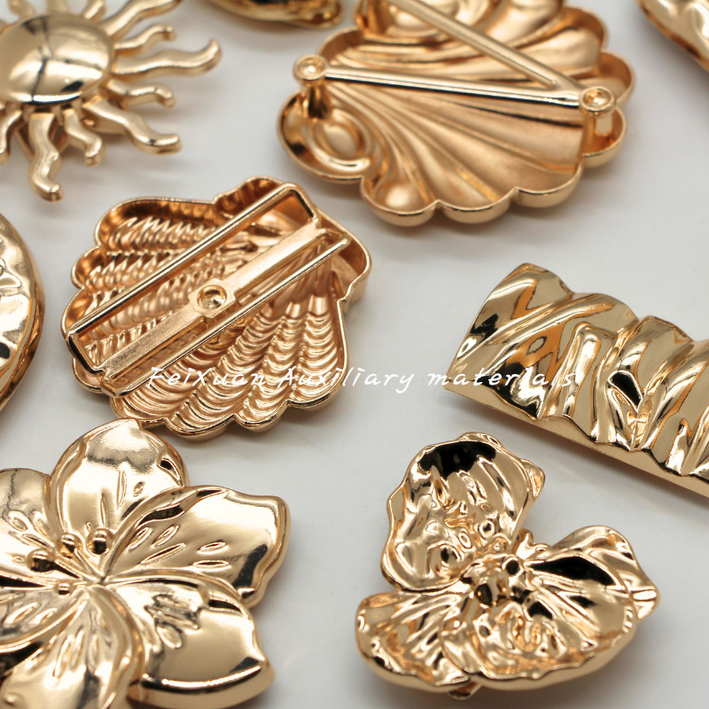 Tehase otsemüük tsingisulamist rõivad dekoratiivne salli pandla naiste erikujuline pandla rõivaaksessuaarid ujumistrikoo rinnanööp