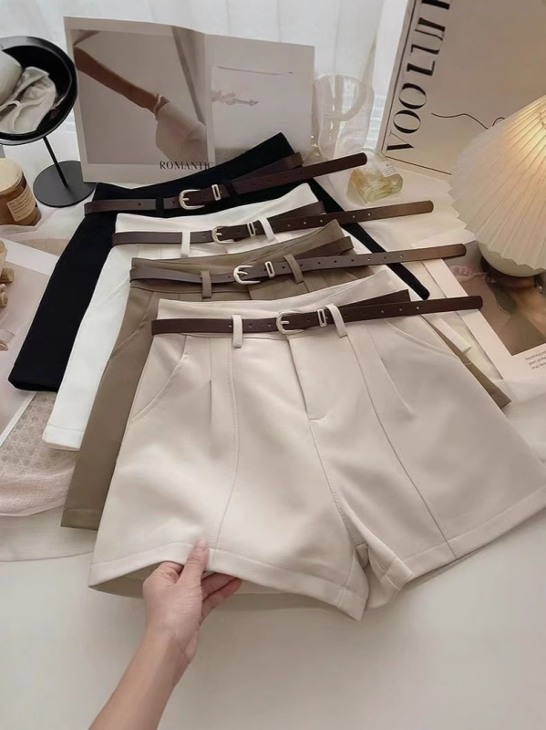 Női karcsú, lezser rövidnadrág külső viseletre 2025 tavasz új dizájn retró egyszerű magas derekú A-vonalú széles szárú nadrág