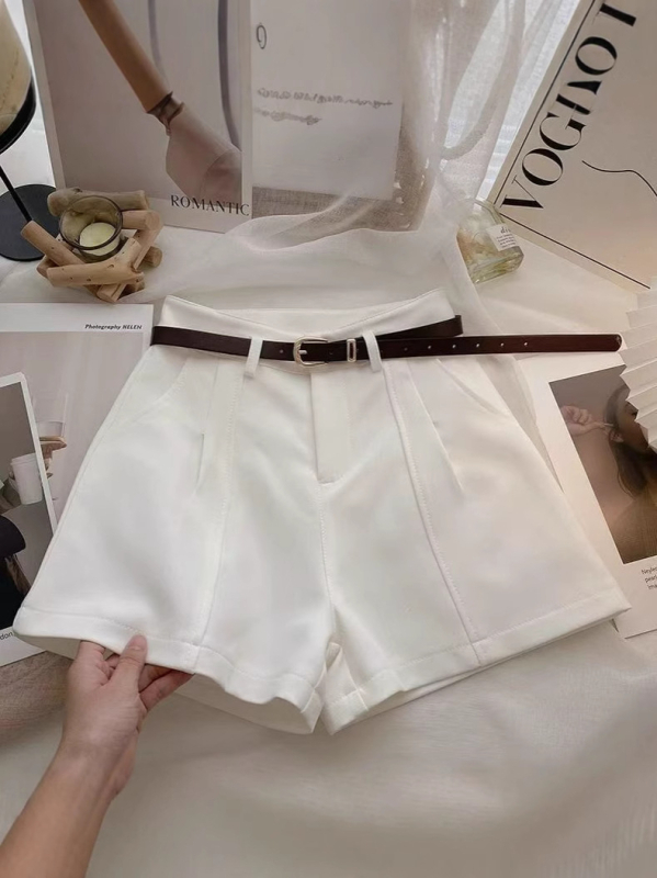 Női karcsú, lezser rövidnadrág külső viseletre 2025 tavasz új dizájn retró egyszerű magas derekú A-vonalú széles szárú nadrág