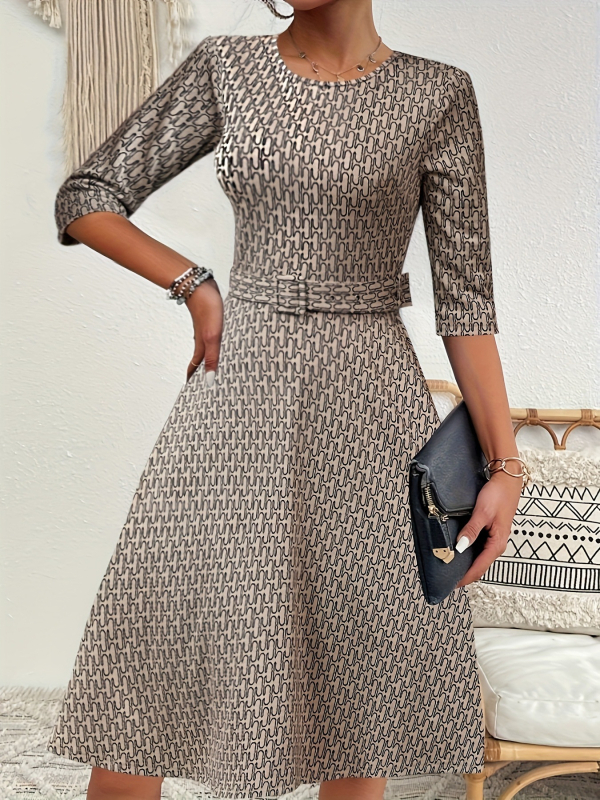 Kuummüük suvine piiriülene mood elegantne naiste digitaaltrükiga elegantse stiiliga vööga kleit