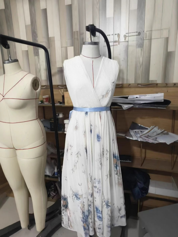 Európai és amerikai határokon átnyúló e-kereskedelem Amazon független állomás divatos szexi nyomtatott ujjatlan nagy szoknyás ruha