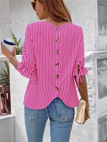 25-ös nyári európai és amerikai határokon átnyúló, független állomású nyomtatott kerek nyakú, 5 ponton átnyúló csipke, lótuszlevél ujjú, hátul egysoros, plus size felső