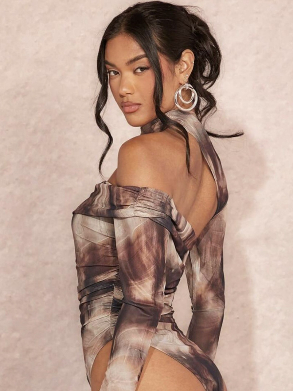 Ayj24S159--Divatos, digitális nyomtatású, retró stílusú, elegáns, testhezálló, szexi, váll nélküli, aszimmetrikus felső