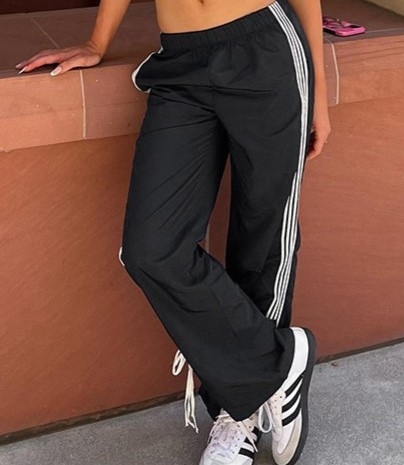 Tavaszi és őszi új amerikai utcai stílusú divatos csíkos, laza, lezser unisex niche nadrágok