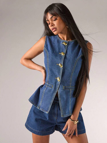 Határokon átnyúló külkereskedelem Amazon európai és amerikai ujjatlan kék farmer farmer mellény női divatos szegélyű hasított kerek nyakú felső