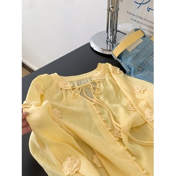 Sárga női ing, erős, háromdimenziós virágmintával, elegáns, 2025-ös nyári, új, sokoldalú, divatos, vékony felső