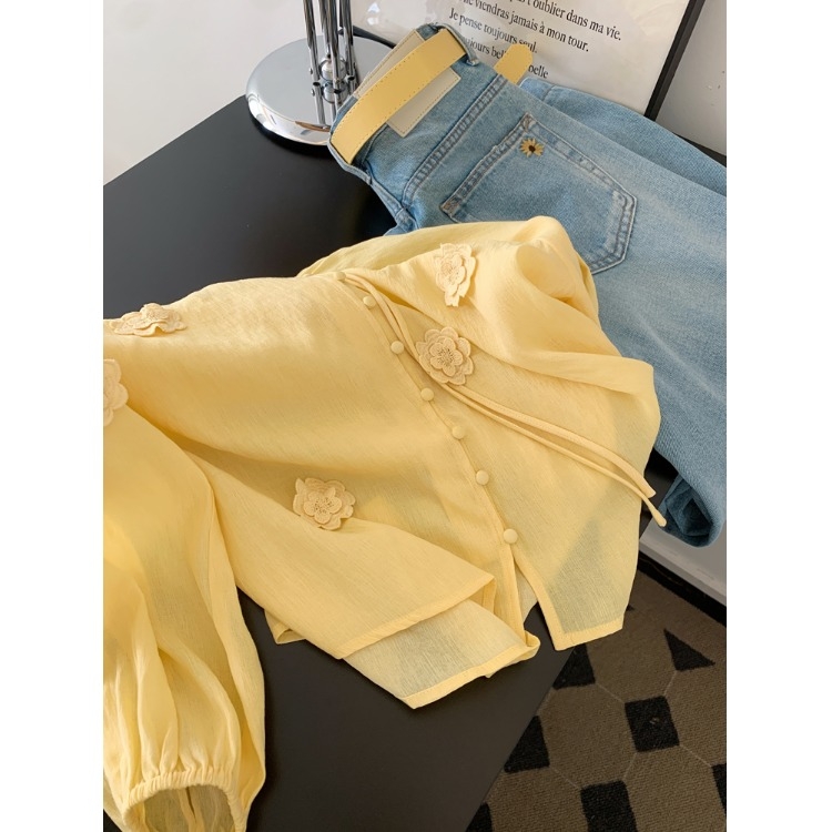 Sárga női ing, erős, háromdimenziós virágmintával, elegáns, 2025-ös nyári, új, sokoldalú, divatos, vékony felső