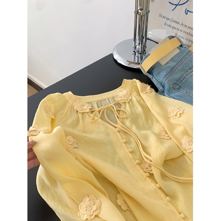 Sárga női ing, erős, háromdimenziós virágmintával, elegáns, 2025-ös nyári, új, sokoldalú, divatos, vékony felső