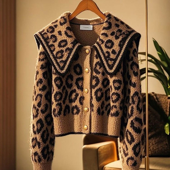 Őszi és téli retró leopárdmintás vastagított pulóver kötött dzseki 2025 Lusta és sokoldalú, öregedésgátló sötétkék gallérral ellátott puha kardigán felső