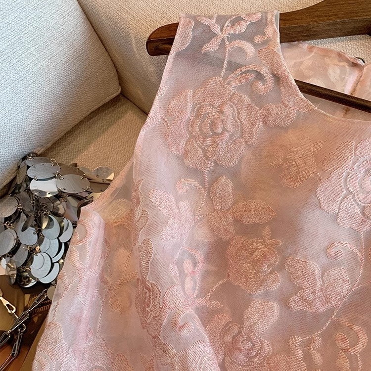 Nauja kiniško stiliaus žakardo siuvinėta tinklelio palaidinė moterims, vasarinė, naujo stiliaus apvali kaklo, švelni nacionalinio stiliaus sagomis puošta liemenė.