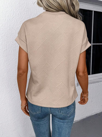 2025-ös európai és amerikai export határokon átnyúló női népszerű kerek nyakú női póló, nyári rövid ujjú, kerek nyakú, texturált ing