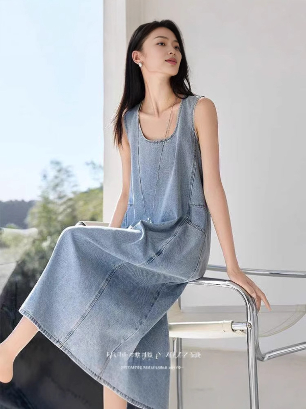 Egyszerű temperamentumú farmer mellényszoknya női 2025 nyári új divatruha