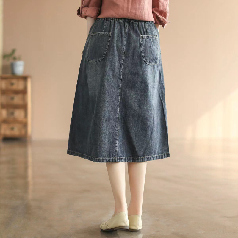 2023 Új, eredeti, művészi, etnikai stílusú, hímzett, párnázott, szakadt farmerszoknya Női, laza, karcsúsító, középhosszú szoknya