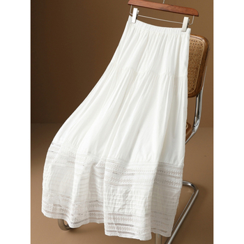 Francia fehér szoknya nőknek 2025 tavaszi és nyári új dizájn kivágott hímzett csipke középhosszú A-vonalú szoknya