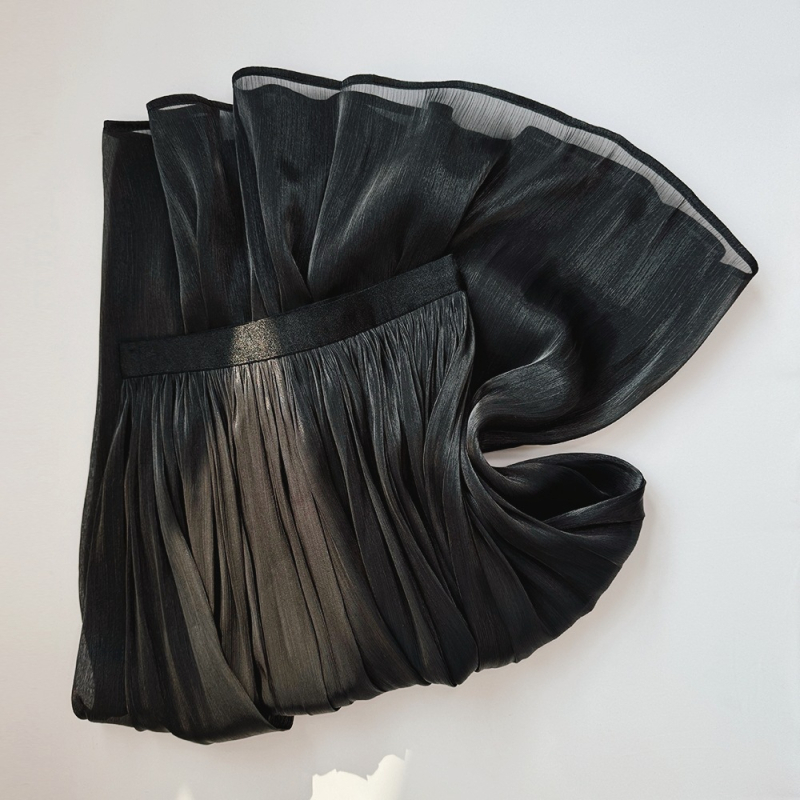 Elegáns, lezser szoknya 2024 tavaszi-nyári, rakott, karcsúsító megjelenés, középhosszú, drapéria, elegáns, organza, A-szegélyű szoknya