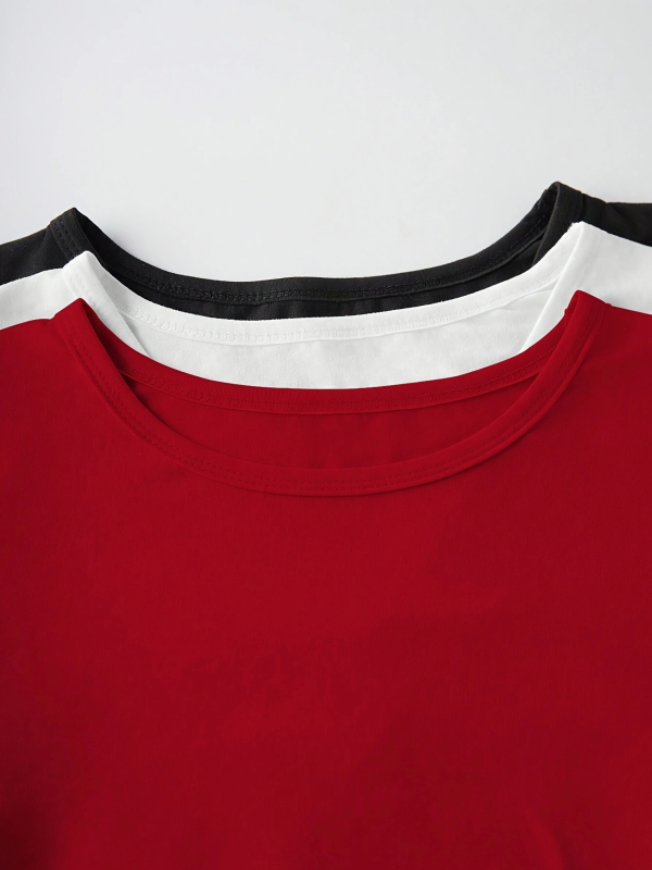 Európai és amerikai női ruházat, háromrészes, egyrészes, rövid ujjú felső, testhezálló, ködös külső viselet, alakformáló overál