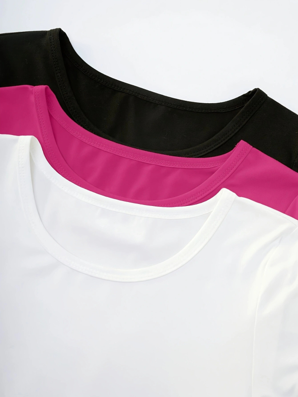 Európai és amerikai női ruházat, háromrészes, egyrészes, rövid ujjú felső, testhezálló, ködös külső viselet, alakformáló overál