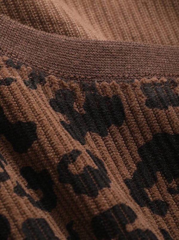 Határokon átnyúló népszerű európai és amerikai Amazon Independent Station 2025 dögös leopárdmintás rövid ujjú női póló nyári dizájnnal