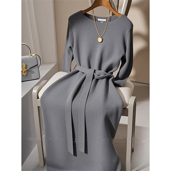 Kora őszi alkalmakra elegáns szoknya könnyű luxus csúcskategóriás szuper csinos piszkos fű szürke kötött női ruha