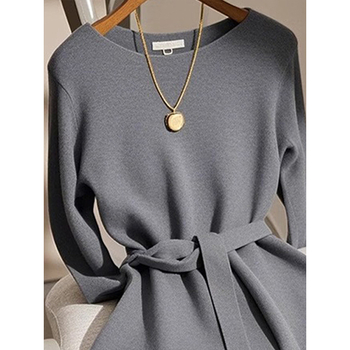 Kora őszi alkalmakra elegáns szoknya könnyű luxus csúcskategóriás szuper csinos piszkos fű szürke kötött női ruha