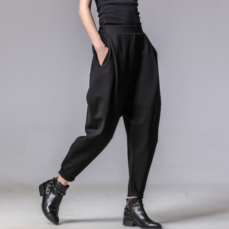 Sötét reteknadrág Tavaszi és őszi utcai divat új női nadrág lezser nadrág rakott karcsúsító szűkülő banánnadrág háremnadrág