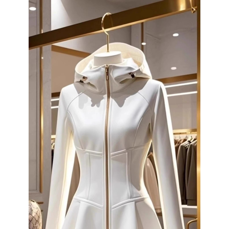Az idei népszerű, gyönyörű európai fehér kapucnis pulóver, női 2025-ös új tavaszi, egyedi temperamentumos mellény.