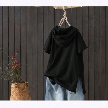 Egyszínű, rövid ujjú, kapucnis női póló, koreai stílusú, művészi, szaggatott, lezser fehér felsőrész