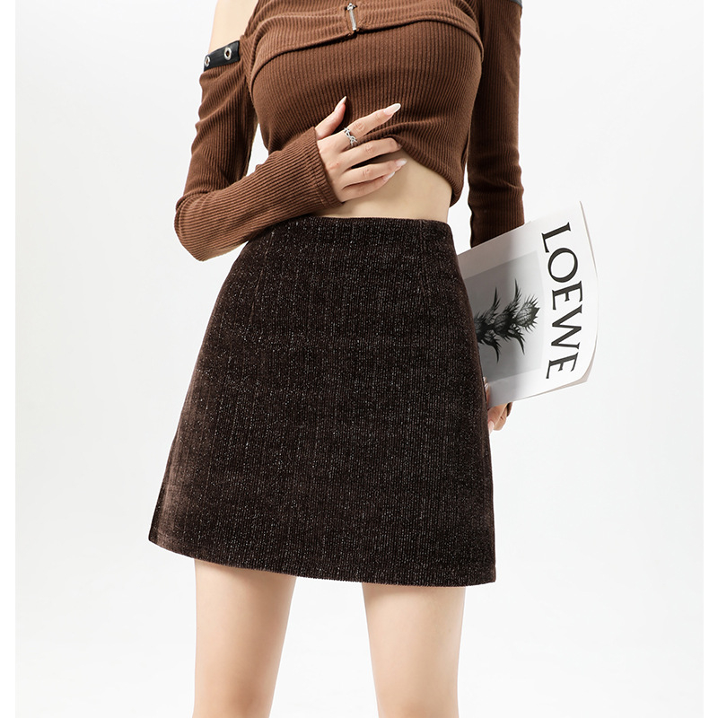 Élénk selyem csípőszoknya 2024 kora őszi új robbanások futásgátló béléssel magas derekú vékony A-vonalú minden mérkőzésre alkalmas szoknya