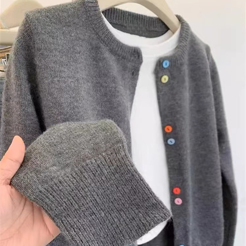 Világosszürke kötött kardigán, puha, viaszos pulóverdzseki, plus size női 2024 őszi-téli új, vastag, színes gombos felső