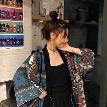 2022-es nyári hongkongi stílusú vintage mintás, középhosszú, bő, minden meccsre alkalmas ing, félujjas, harajuku stílusú, naptejjel ellátott, divatos ing