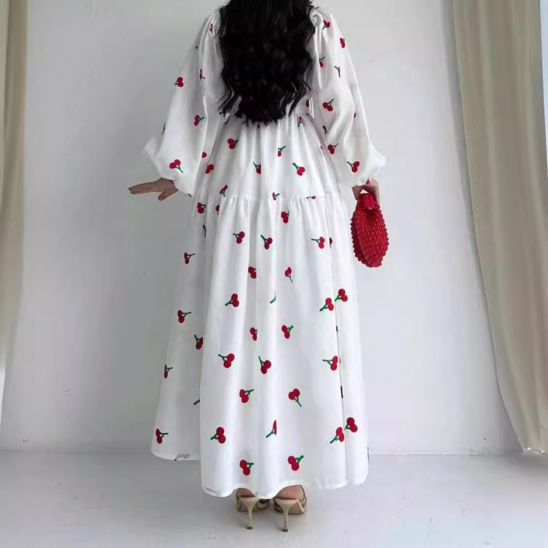 LF 9809009 Gyümölcsmintás Hosszú Ujjú, Derékhoz Ülő Közel-Keleti Ruha