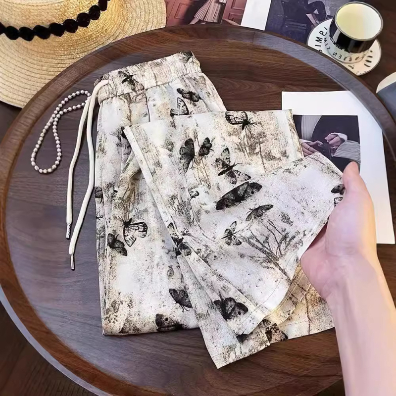 Vintažinio stiliaus, unikalios, drugelių rašalo rašto plačios kelnės, 2024 m. vasarinės, plonos, laisvos, liekninančios, aukšto juosmens, tiesios kelnės.